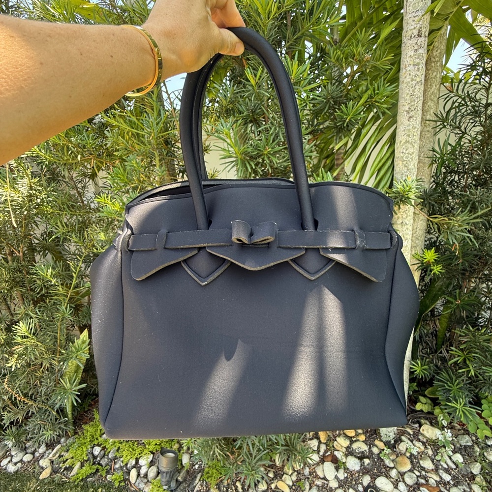 Elegant Black Handbag